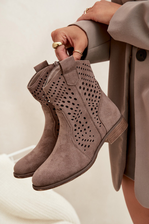 Sandfarbene durchbrochene Stiefeletten mit breiten Absätzen Amisna