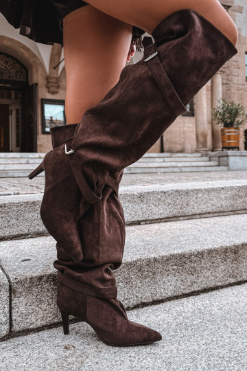 Über-Knie-Absatzstiefel mit Riemen und Schnallen in Schokoladenfarbe Tai turibel 2