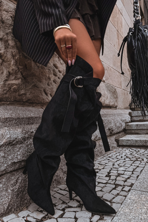 Schlüpfschuhe für Damen bis zum Knie mit Absätzen in schwarzer Farbe Rosena