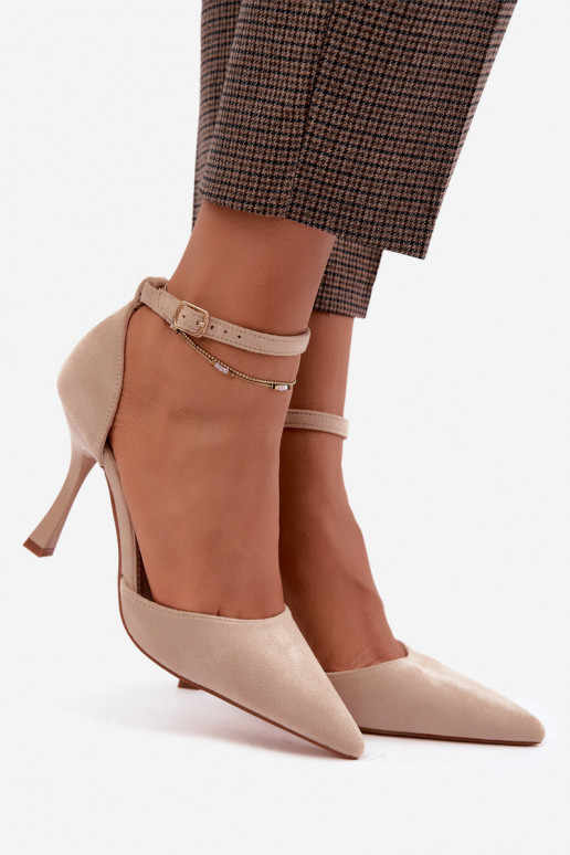 Faux-Suede-Schuhe mit Riemen in Sandfarbe Ladessa