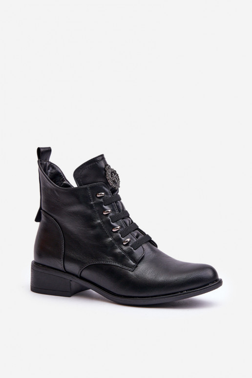 Niedrige wärmende Stiefeletten mit Ornamenten in schwarzer Farbe Nevalia