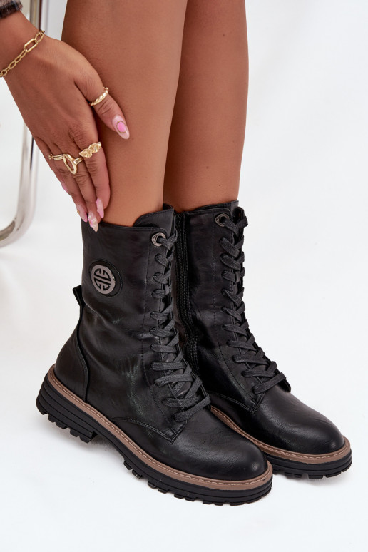 Wärmende Damen-Stiefeletten mit dekorativen Details in schwarzer Farbe Dorialine
