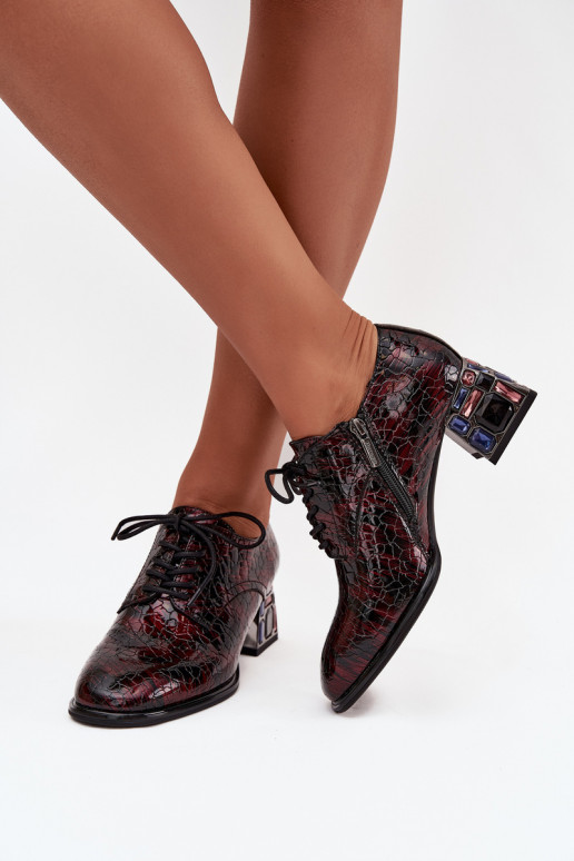 Lackleder-Damenmokassins mit Absatz und funkelnden Details in Bordeaux Artiker 57C0073