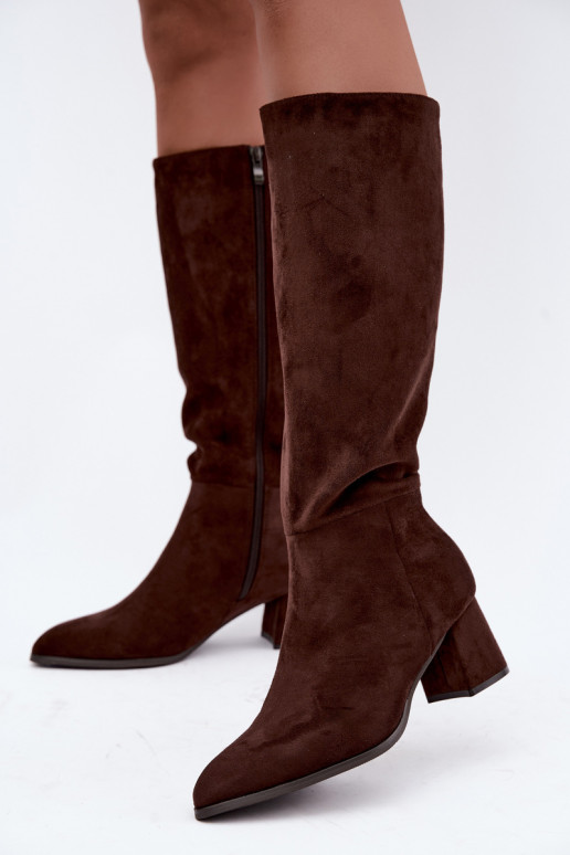 Isolierte Damenstiefel bis zum Knie mit Absatz in Schokolade Raleya