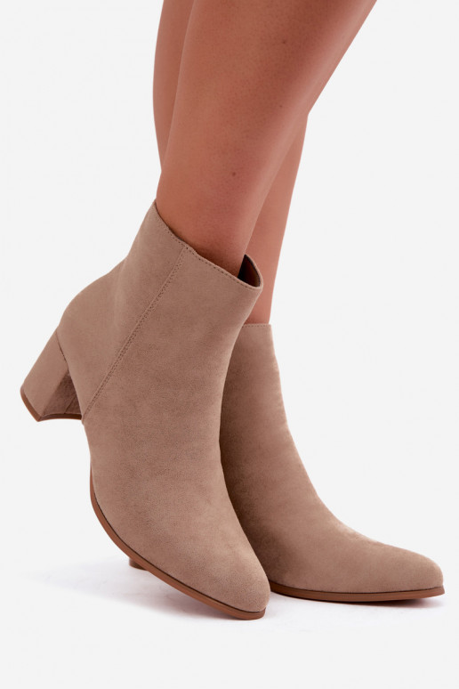 Warmes Damen-Stiefeletten mit Absätzen in sandfarbener Brella