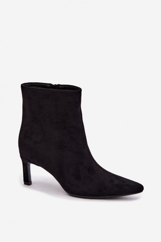 Warmes Damen-Stiefeletten mit dünnen Absätzen in schwarzer Farbe Carlia