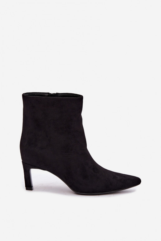 Warmes Damen-Stiefeletten mit dünnen Absätzen in schwarzer Farbe Carlia