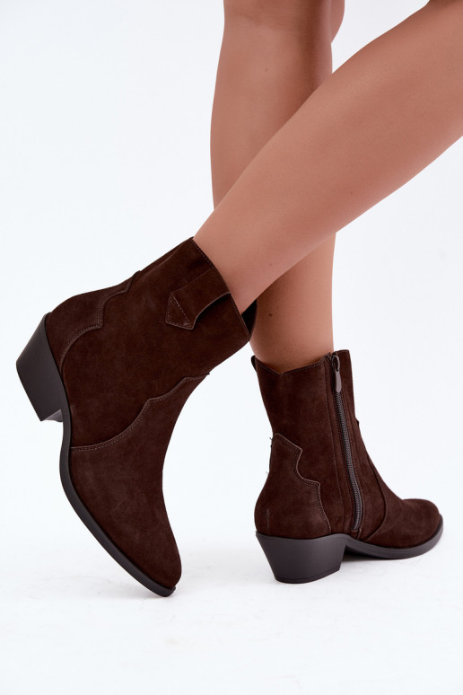 Kunstveloursleder Cowboy-Stiefel mit Absätzen in brauner Farbe Daliae