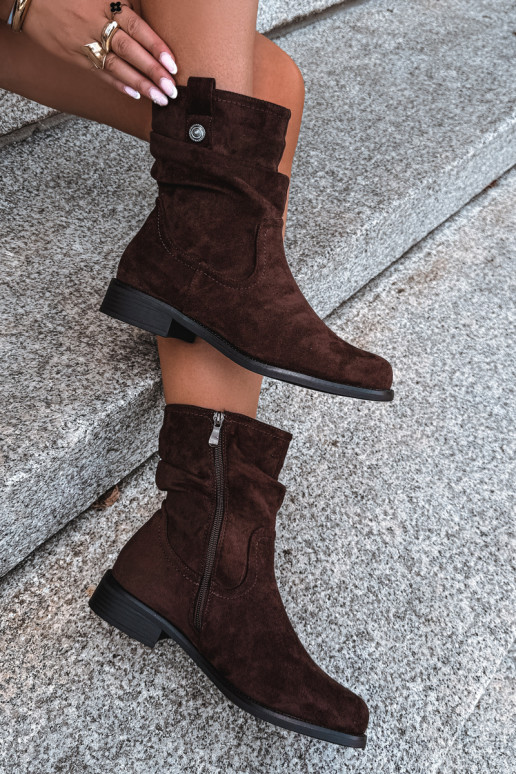 Isolierte Stiefeletten mit Rüschen und breiten Absätzen S.Barski HY62-8102 in Schokoladenfarbe