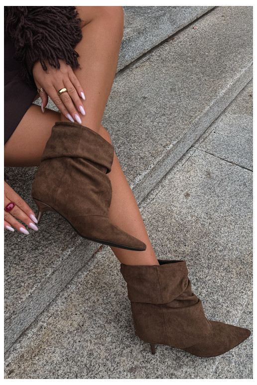 Khaki Slipper Stiefeletten mit Absatz Loralia