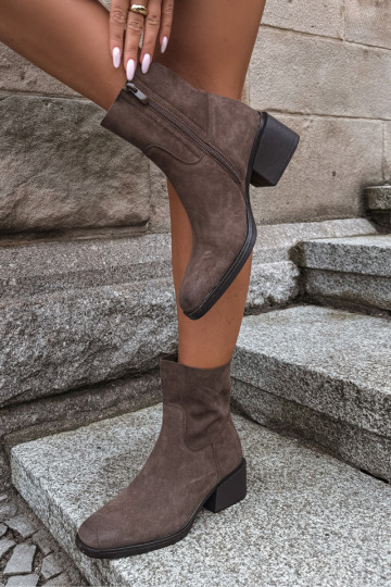 Damen Stiefeletten aus braunem Veloursleder Iveris 2