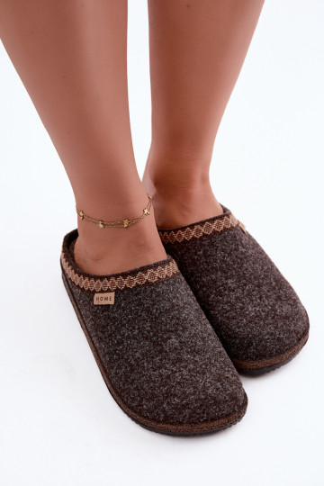 Dunkelbraune Damen-Slipper mit Stickerei Inblu NL000009