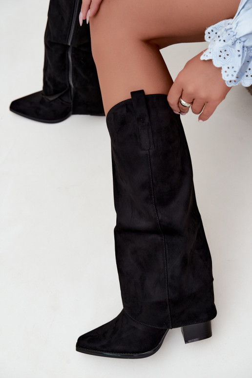 Gefütterte kniehohe Cowboy-Stiefel mit Absätzen und angenähtem Kragen in Schwarz Julena