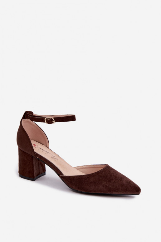 Schuhe mit Absätzen und Riemen Olenae