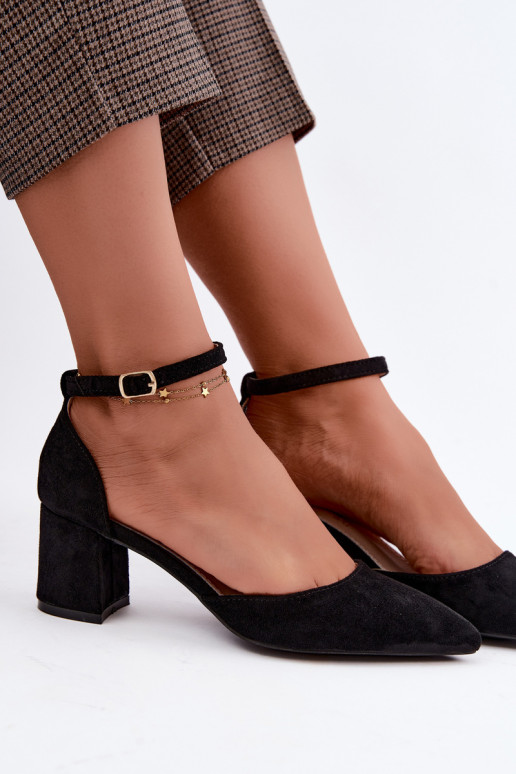 Schwarze Schuhe mit Absätzen und Riemen Olenae