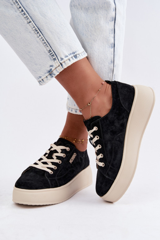Fauxvelours-Sneaker mit Plateau Kobbo in Schwarz