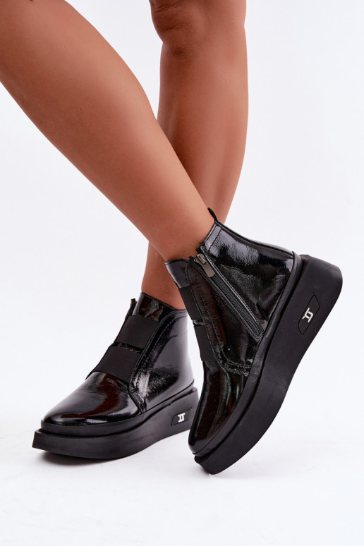 Haut mit Lackeffekt Stiefel mit einer Plattform sich Zuarm laufen Artiker 55C0820 schZuarze Farbe