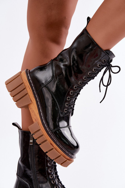 Schwarze Leder-Stiefeletten für die Arbeit mit Lackeffekt Artiker 49C0344