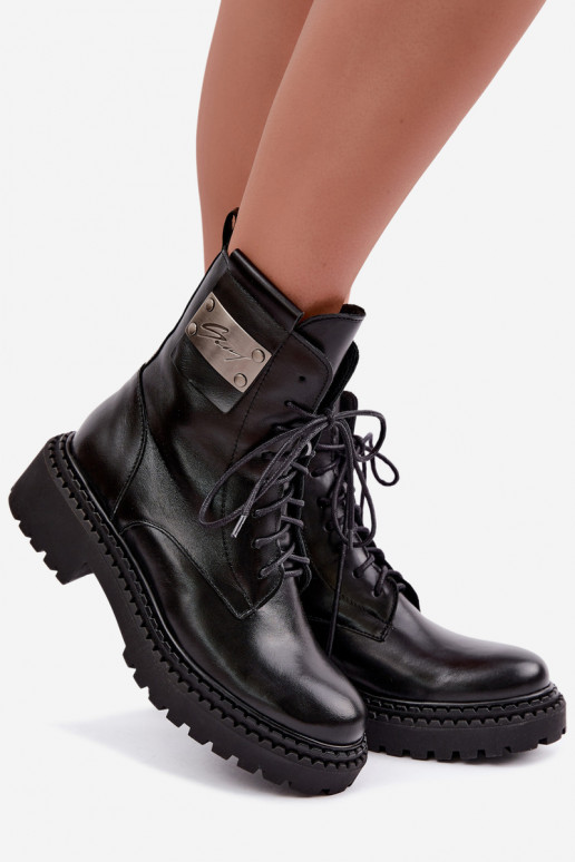 Damen warme Stiefeletten mit dekorativen Details Zazoo 60574 in schwarzer Farbe