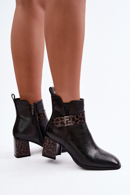 Haut Stiefel mit Heizung im InnerenDekoracyjnym Streifenem Artiker 57C0008 schZuarze Farbe