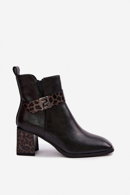 Haut Stiefel mit Heizung im InnerenDekoracyjnym Streifenem Artiker 57C0008 schZuarze Farbe