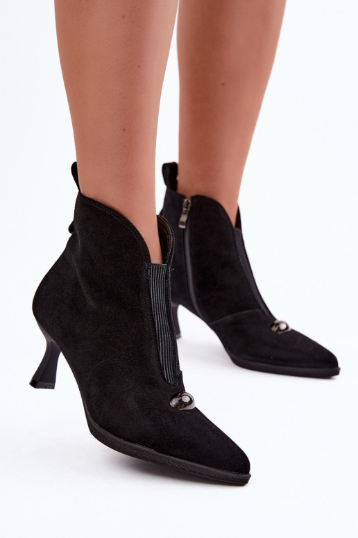 Damen Schuhe aus Kunstveloursleder mit Absatz T.Sokolski S2 Z26-281 in schwarzer Farbe