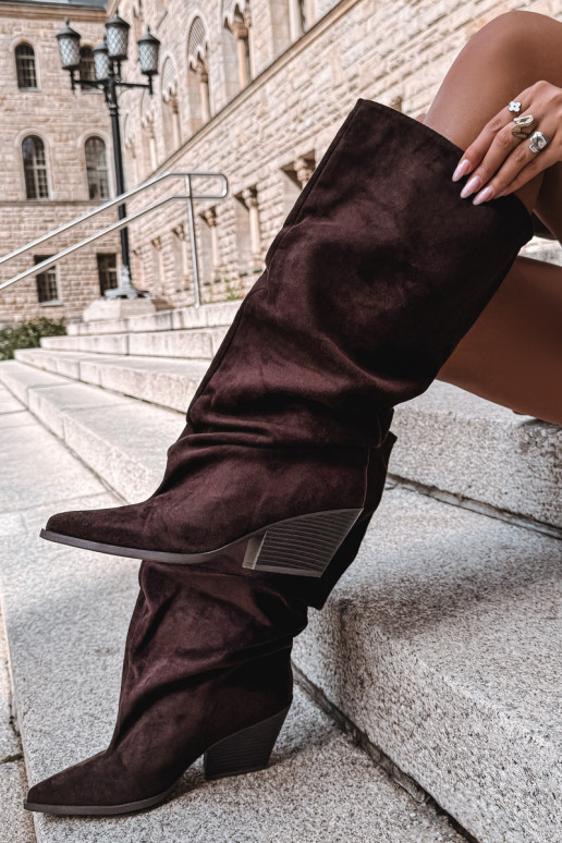 Damen Overknee-Stiefel mit gebogener Oberseite und Absätzen aus Wildleder in schokoladenfarbener Durela