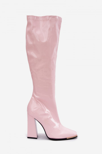 Helle rosa lackierte Stiefeletten mit Absätzen Mlokva 2