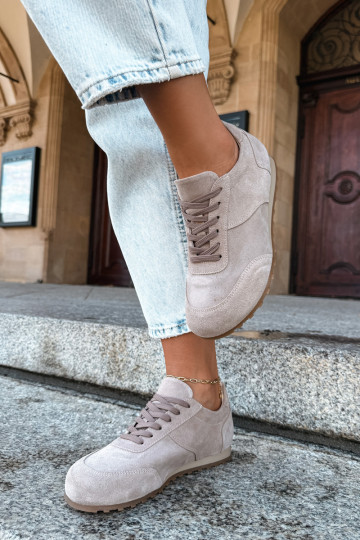 Barefoot Sneaker aus Kunstveloursleder in Sandfarbe Zazoo N1422