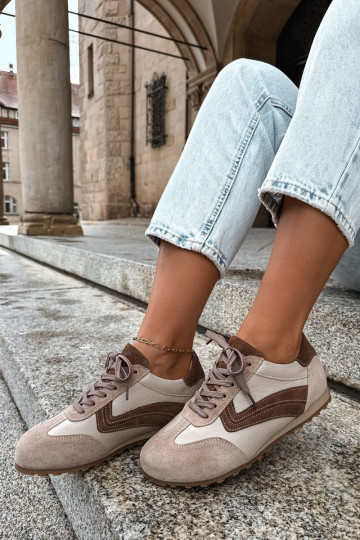 Barefoot Sneaker aus Kunstveloursleder in Sandfarbe Zazoo N1400