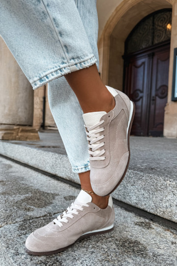 Barefoot Sneaker mit Stickereien in Sandfarbe Zazoo N1414