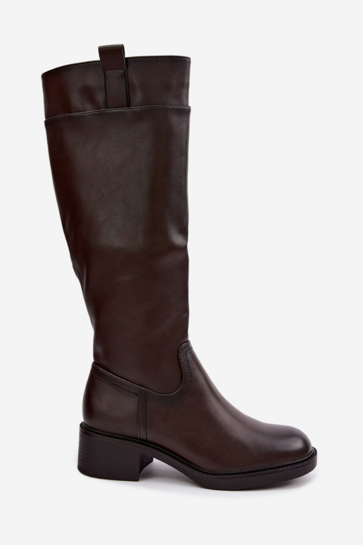 Lange Stiefel mit niedrigem Absatz Zazoo KZ-22 in Schokoladenfarbe