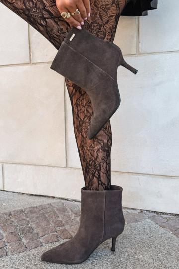 Wildlederstiefel mit dünnen Absätzen und Isolierung, zum Hineinschlüpfen Big Star UU274492 braun