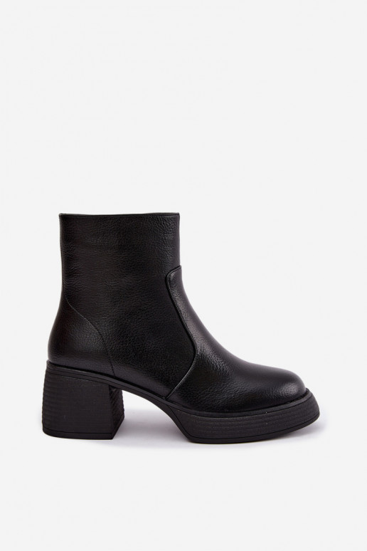 Leder gefütterte Stiefeletten mit Absatz D&A CR62-3369 schwarz