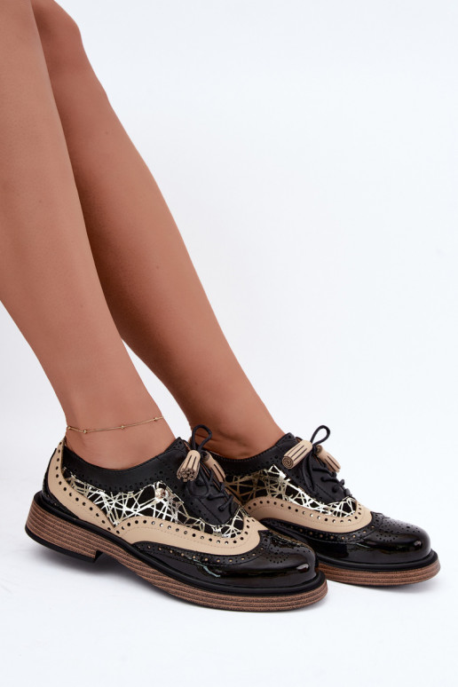 Damenlederschuhe mit Schnürsenkeln und Quasten Tai turiciejka K7816-01 in Schwarz