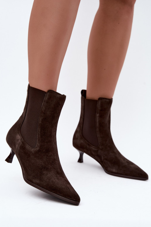 Wärmende Velourslederstiefel mit Absätzen Tai turiciejka K7756-02 in Schokolade