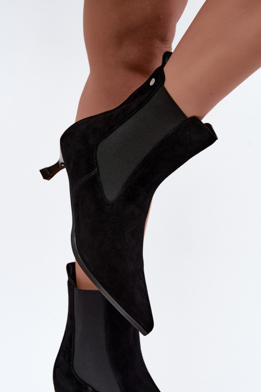 Wärmende Velourslederstiefel mit Absätzen Tai turiciejka K7756-01 in Schwarz