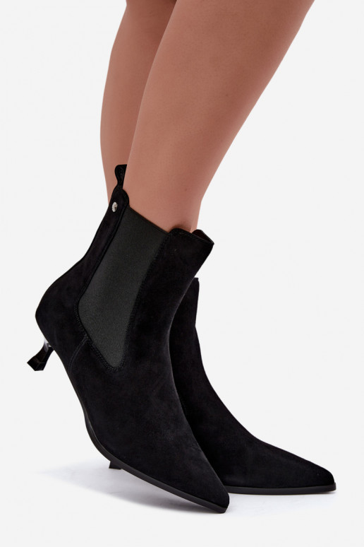 Wärmende Velourslederstiefel mit Absätzen Tai turiciejka K7756-01 in Schwarz