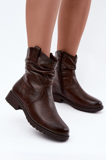 Wärmende Damen-Stiefeletten mit Falten in Schokolade 2