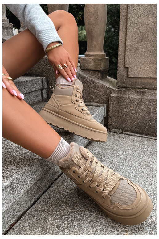 Damen Schneestiefel mit Schnürsenkeln und Fell sandfarben Big Star