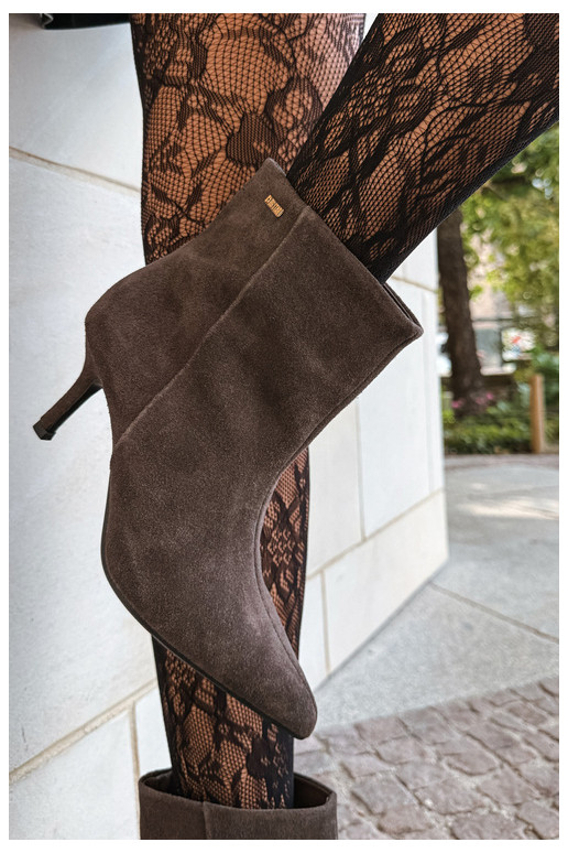Wildlederstiefel mit dünnen Absätzen und Isolierung, zum Hineinschlüpfen Big Star UU274492 braun
