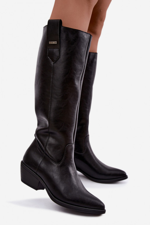 natürliches Leder Damenstiefel bis zum Knie mit niedrigem Absatz isoliert Big Star UU274521 in schwarzer Farbe