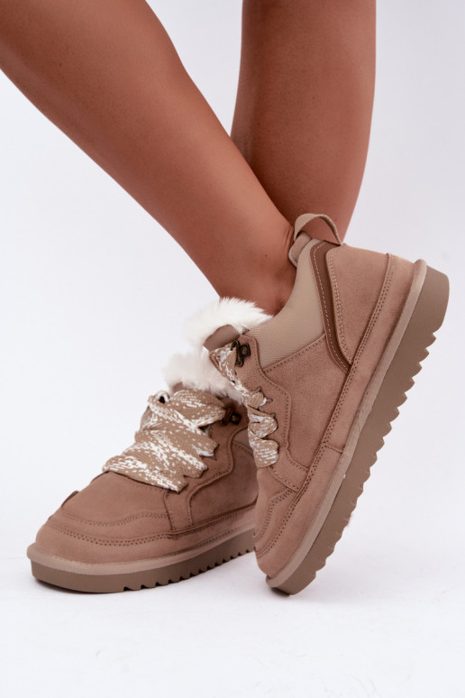 Schneestiefel aus Kunstveloursleder mit Fell und Schnürsenkeln Vinceza sandfarben