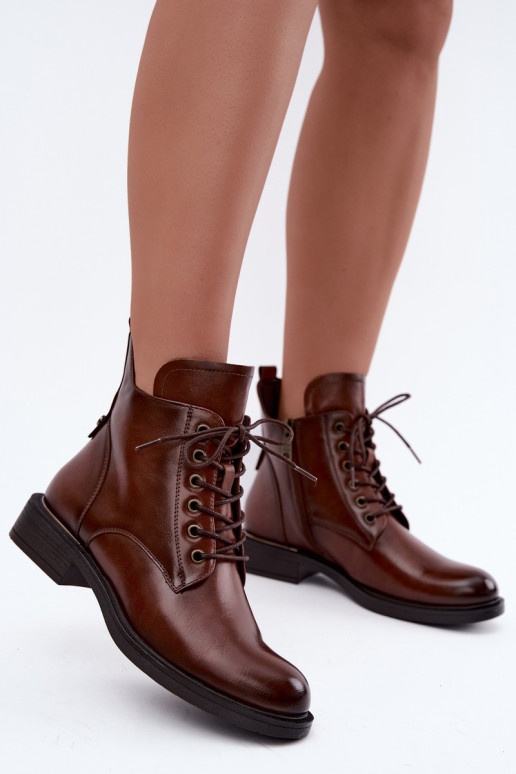 Gefütterte Stiefeletten mit breiten Absätzen 58677 in brauner Farbe