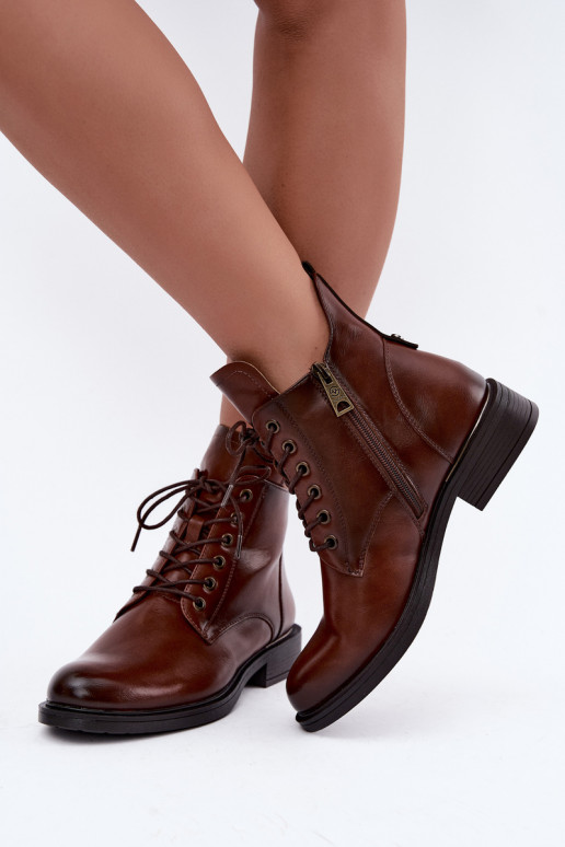 Gefütterte Stiefeletten mit breiten Absätzen 58677 in brauner Farbe
