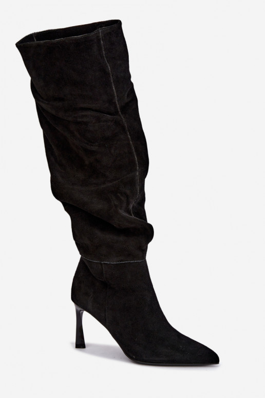 Faux-Suede kniehohe Stiefel Slouchy mit dünnen Absätzen Vinceza 89170 in schwarzer Farbe