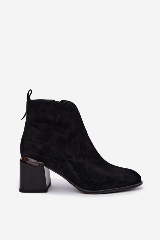 Faux-Suede warme Stiefeletten mit Absatz in schwarzer Farbe Laverelle