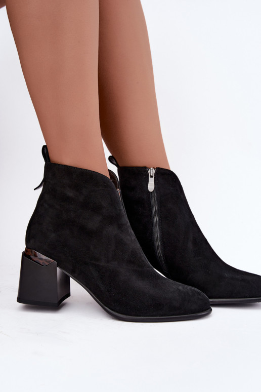 Faux-Suede warme Stiefeletten mit Absatz in schwarzer Farbe Laverelle