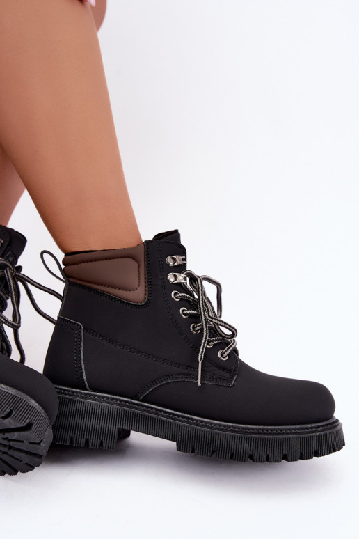 Isolierte schwarze Damenschuhe Sarvella