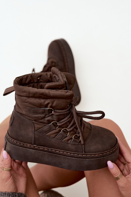 Schnürstiefel für den Winter mit Plateau Big Star UU274191 in Schokoladenfarbe